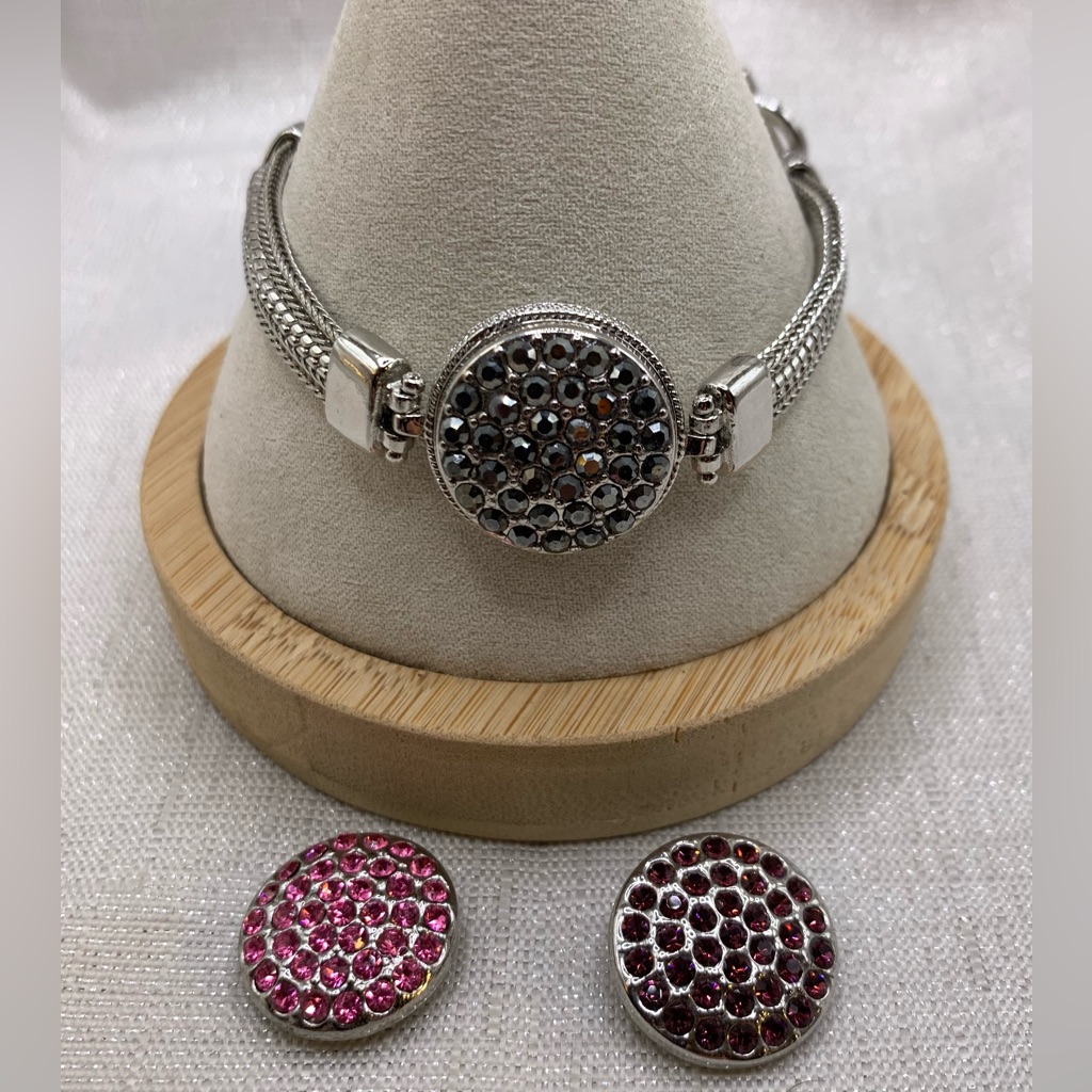 Silver Toggle Snap Button Bracelet With 3 Charms - 18mm/20mm